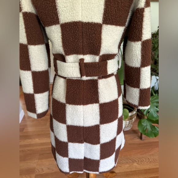 Hutch Juni Checkered Belted Teddy Coat - Picture 8 of 8